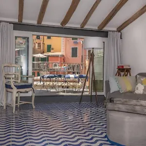 Ossi Di Seppia Riomaggiore